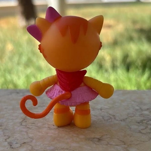 Lalaloopsy mini pet pals Purrty Kitten Paws figure, 2.5 inch