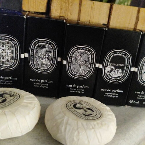 Diptyque Mega Perfume Set new, includes 5 Eau de Parfum, body cream, soaps