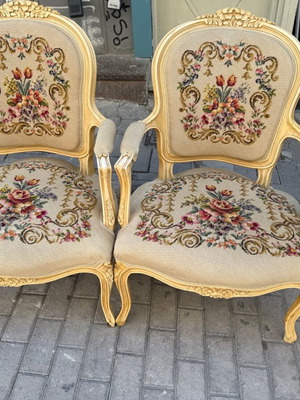 Saridis armchairs like new, set of two, patina