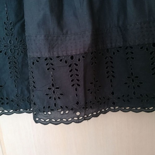 Max & Co skirt L, new, cotton with cutwork details