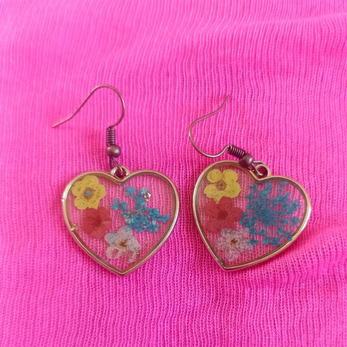 Heart earrings resin with flowers like new, multicolor
