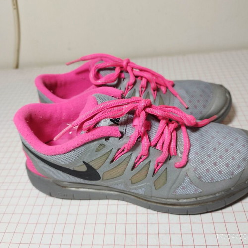 Nike Free 5.0 Flash athletic shoes used, size 37, grey pink