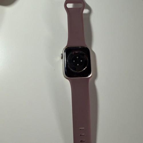 Apple Watch Series 8 45mm like new with 5 straps and genuine charger