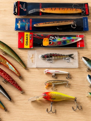 Set of 16 Shimano, Rapala, Osako fishing lures new and used