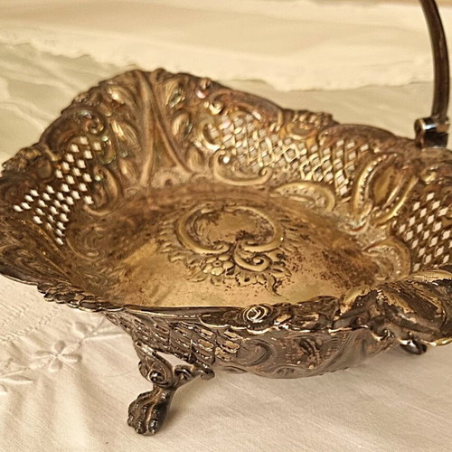 Serving Basket Fruit Bowl Art Nouveau Style like new