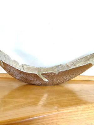 Large decorative leaf bowl made of aluminium like new 61cm