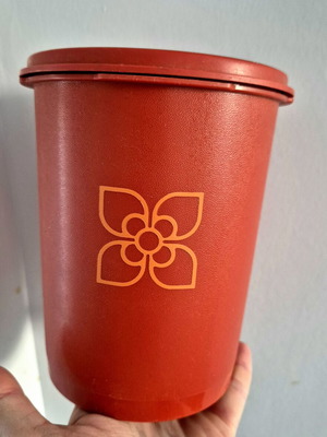 Tupperware Servalier vintage τάπερ με καπάκι