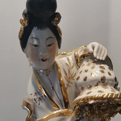 Japan figurine set used, porcelain with gold decoration