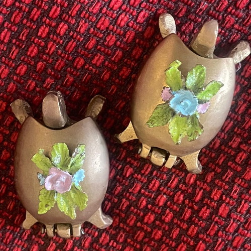 Antique decorative brass turtles set of 2, like new