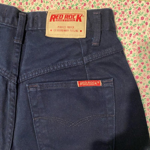 Red Rock women's shorts dark blue like new, size 28