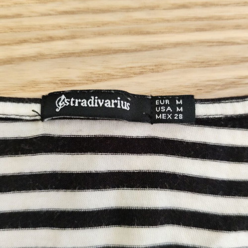 Stradivarius striped graphic tank top like new, black and white