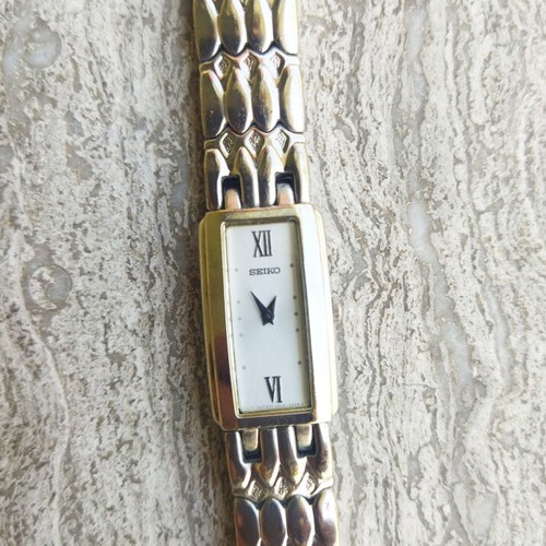 Seiko Tank women's watch like new, white and silver bracelet