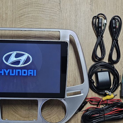 Android screen for Hyundai i20 new with rear camera and adapters