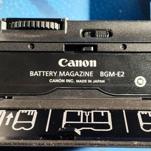 Canon BG-E2N Battery Grip unused, complete package