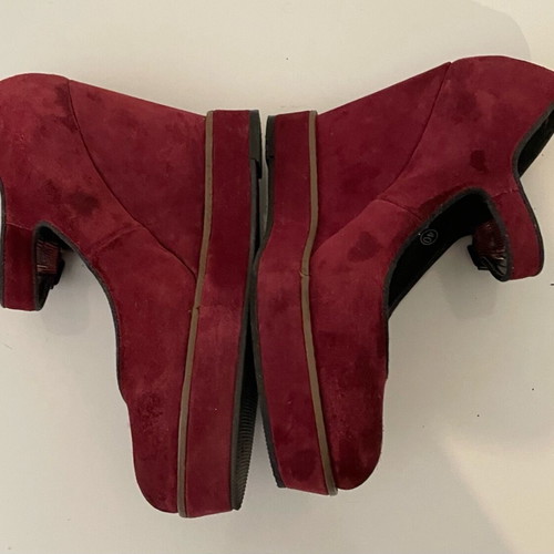Urban Outfitters Y2K Deena & Ozzy Platform Mary Janes burgundy suede size 40 like new