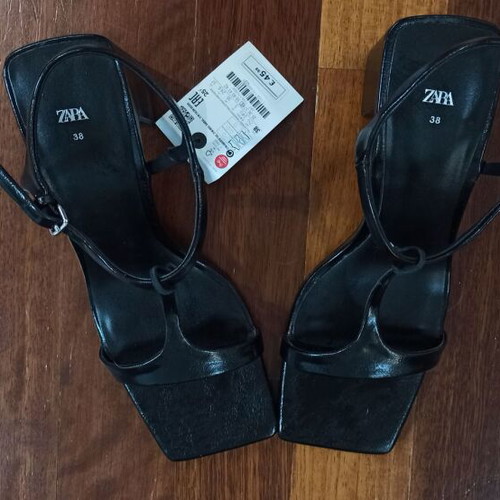 Zara women's black sandals new, size 38