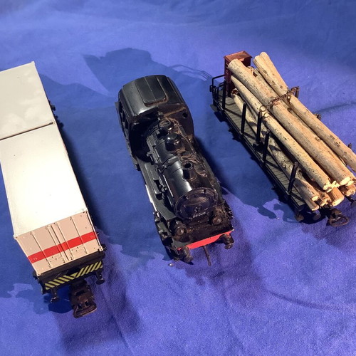 Marklin set steam locomotive, wagons and rails used