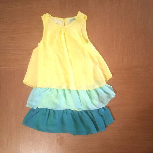 Colorful summer dress with layers like new, size 8-9Y
