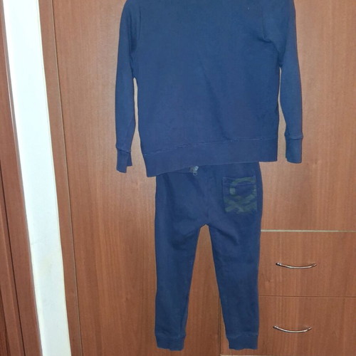 Set of 3 pieces jacket, t-shirt and pants used United Colors of Benetton