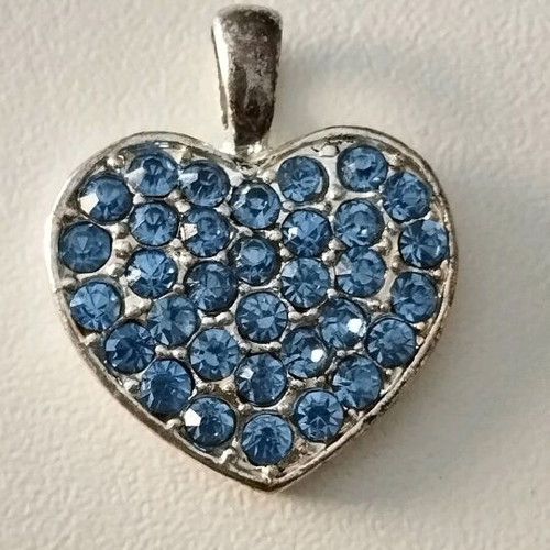 Vintage KC Blue Gradient Bling heart pendant motif used