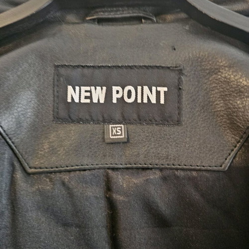 Leather jacket black like new, size S
