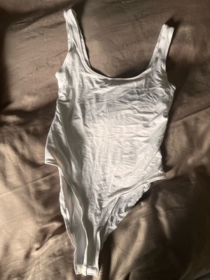 Zara bodysuit used, size M, white