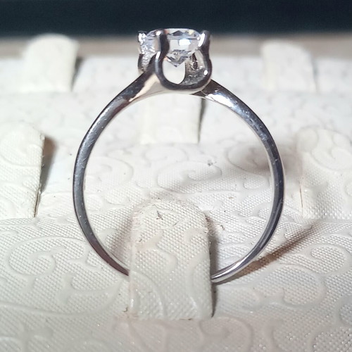 Silver solitaire ring 925 large size 59 with zircon