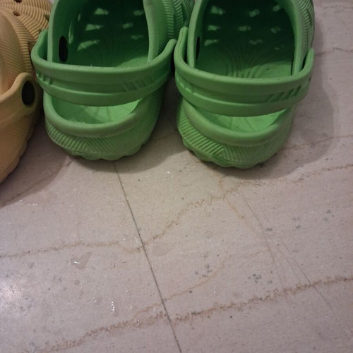 Children's slippers used, pack of 2 pairs, sizes 21/22 and 22/23, EVA material