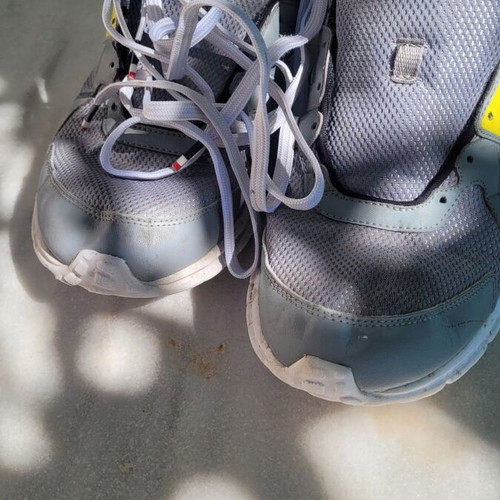 Reebok men's sport shoes size 44 like new