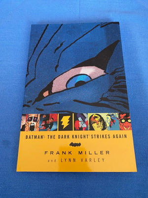 Batman: The Dark Knight Strikes Again by Frank Miller like new
