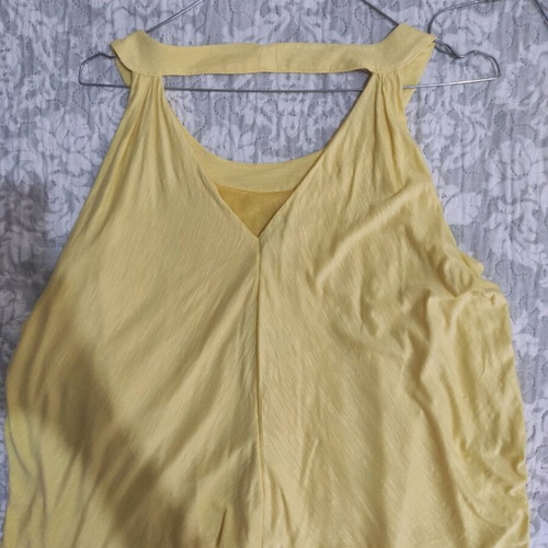 Blouse like new, size M, yellow