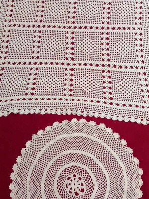 Crocheted doilies new, approximately 0.35x0.35 m