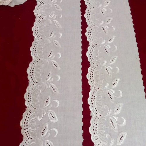 White lace new, 4.5 meters by 11 centimeters wide