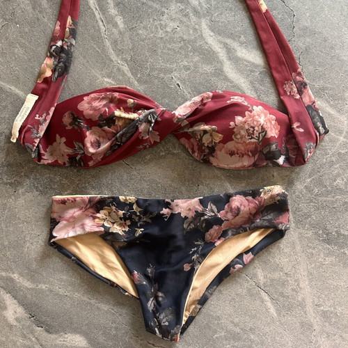 Madame Shoushou bikini size small like new, multicolor