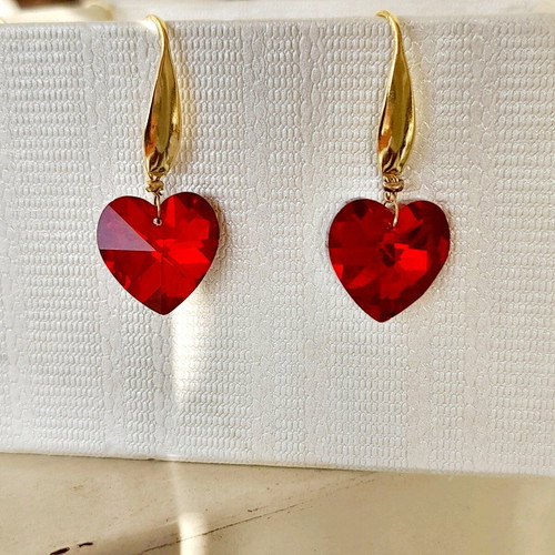 Crystal heart red earrings new with steel hook