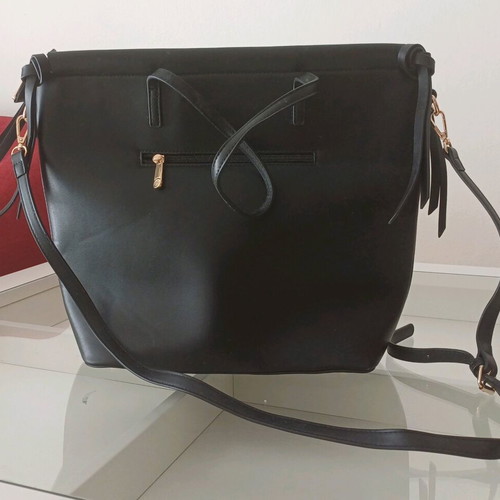 Duki Daso shoulder bag like new, black with gold details