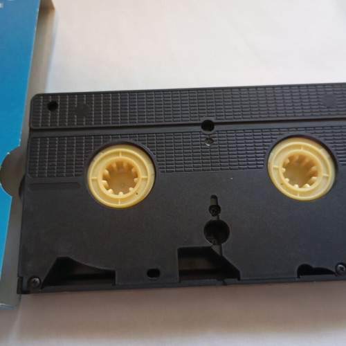 VHS videocassette "Exormisi stin paralia" used, no cover