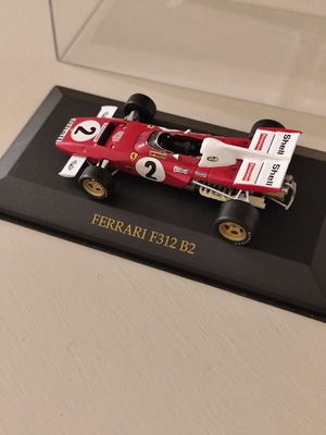 F1 FERRARI F312 B2. 1/43