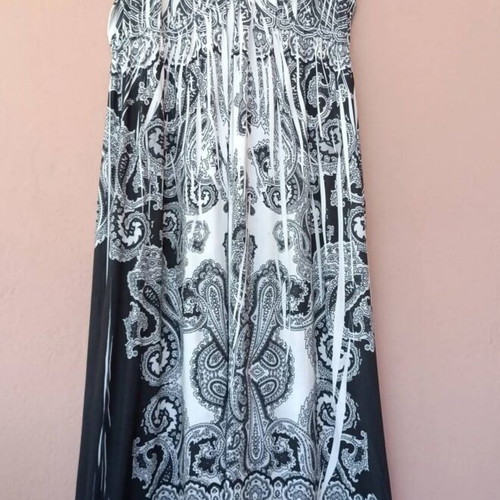 Denver Hayes plus size maxi dress, black and white paisley print
