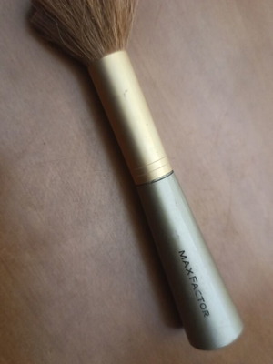 Max Factor blush brush used