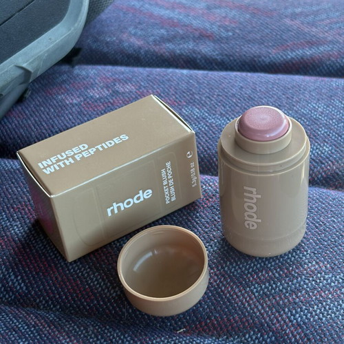 Rhode Pocket Blush Piggy new unused