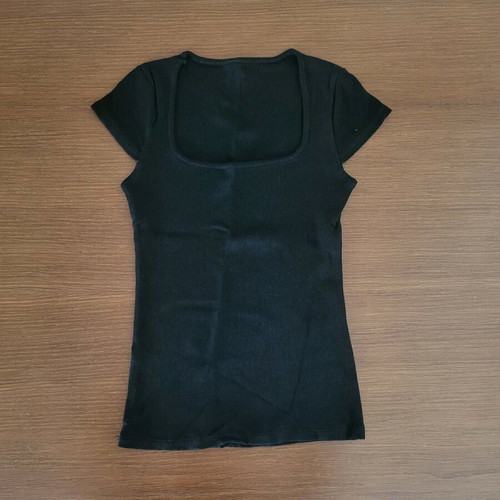 Pack of 6 XS blouses like new for young girl
