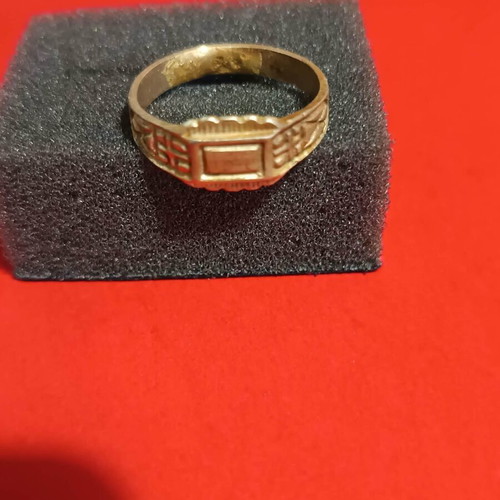 Vintage sachan ring like new, yellow color, handmade