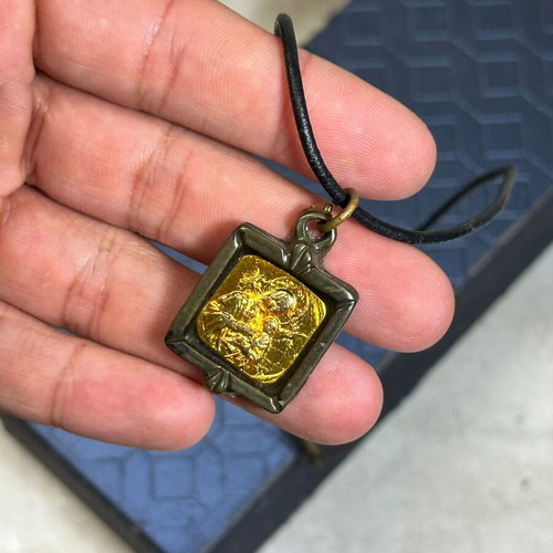Religious pendant Virgin Mary with Christ Child vintage, used