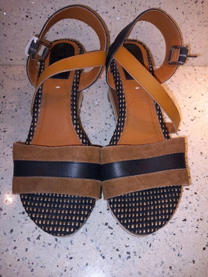 Gioseppo women's shoes new, two-tone leather platform size 41