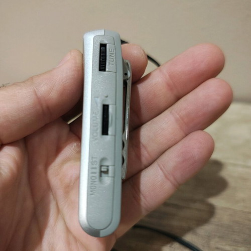 Sony Srf-s54 Walkman radio used