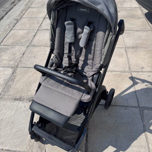 Inglesina Electa stroller set with egg seat, carrycot and rotating Isofix base like new