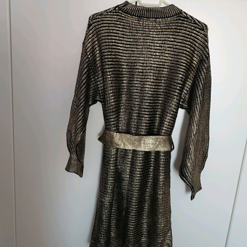 Dress with gold thread new, size M / 38 / 10