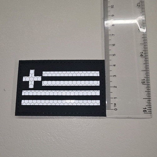 Flag with scratch and light reflection new 8×5