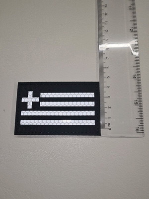 Flag with scratch and light reflection new 8×5
